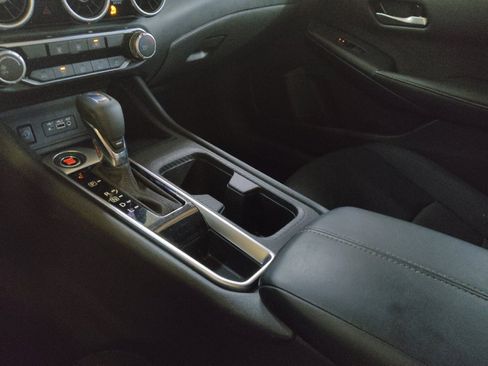 Used 2024 Nissan Sentra SV FWD image 26
