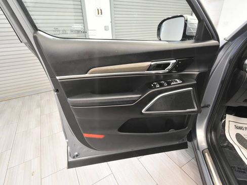 Used 2022 Kia Telluride SX w/ SX Prestige Package AWD/4WD image 13