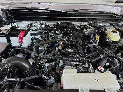 Used 2025 Toyota Tacoma SR5 image 28