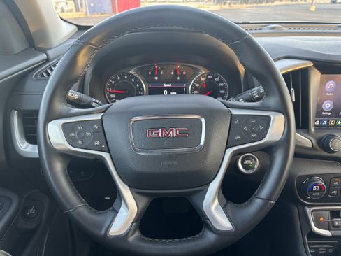 Used 2024 GMC Terrain SLT FWD image 16