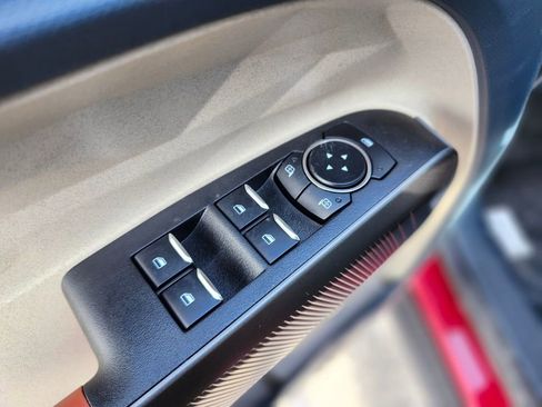 New 2026 Ford Maverick Lariat image 17