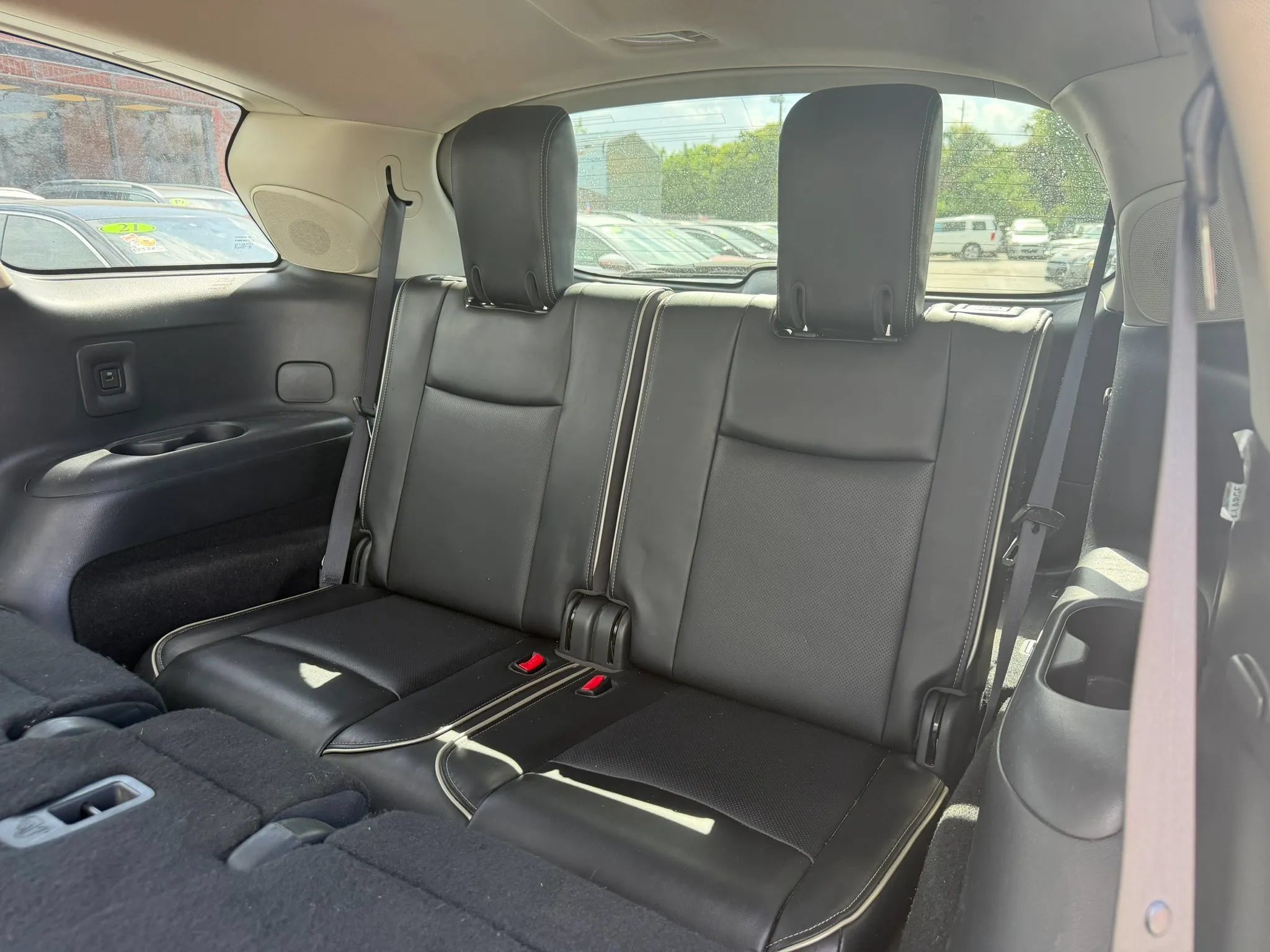 Used 2017 INFINITI QX60 Luxe w/ Premium Plus Package AWD/4WD image 14