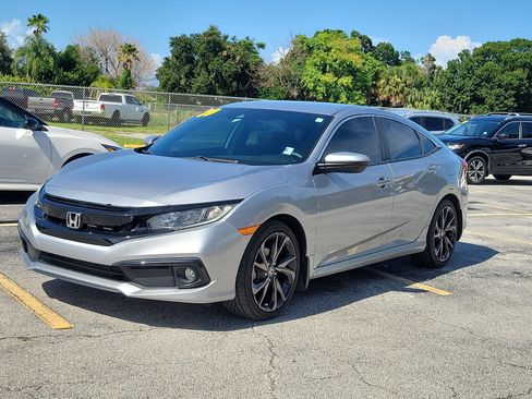 Used 2020 Honda Civic Sport image 2