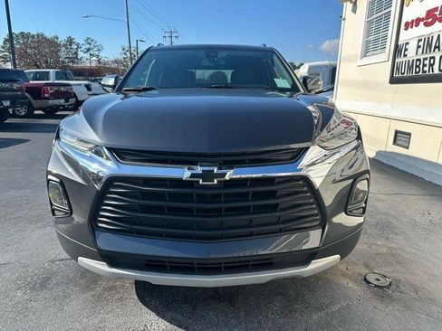 Used 2022 Chevrolet Blazer LT image 2