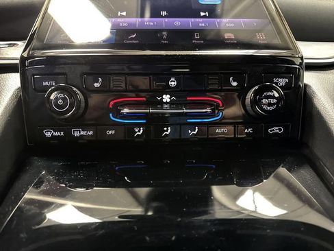 Used 2024 Jeep Grand Cherokee Limited w/ MOPAR Finishing Package image 21