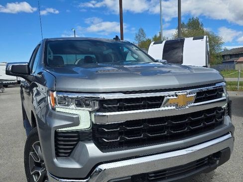 Used 2023 Chevrolet Silverado 1500 LT AWD/4WD image 1