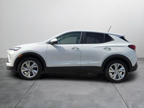 Used 2024 Buick Encore GX Preferred w/ Advanced Technology Package FWD image 2