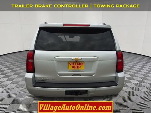 Used 2020 Chevrolet Suburban LT image 3