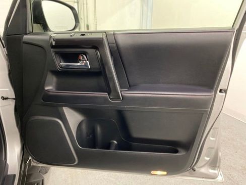 Certified 2022 Toyota 4Runner TRD Off-Road Premium image 34