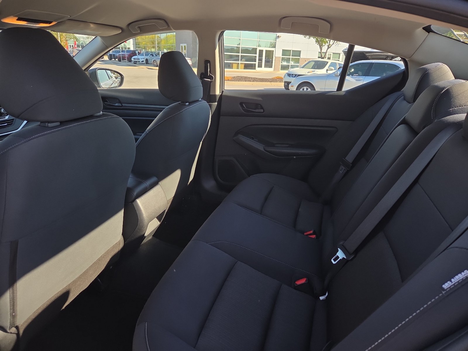 Used 2024 Nissan Altima 2.5 S FWD image 9