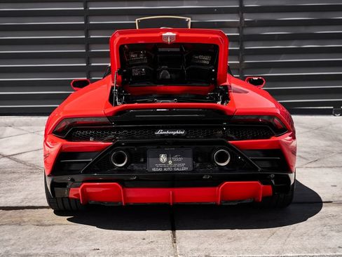 Used 2023 Lamborghini Huracan EVO RWD image 21