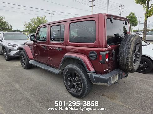 Used 2021 Jeep Wrangler Unlimited Sahara AWD/4WD image 7