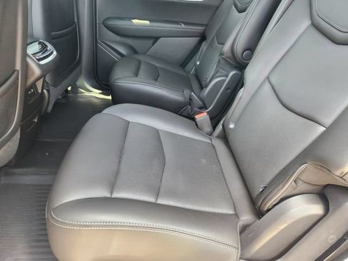 Used 2023 Cadillac XT6 Premium Luxury w/ Technology Package FWD image 30