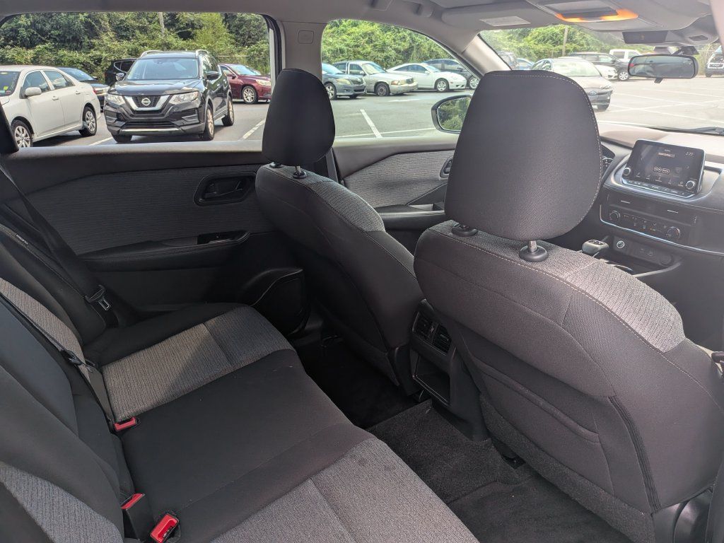 Used 2022 Nissan Rogue S AWD/4WD image 25