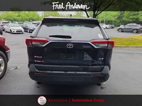 Used 2023 Toyota RAV4 XLE Premium FWD image 7