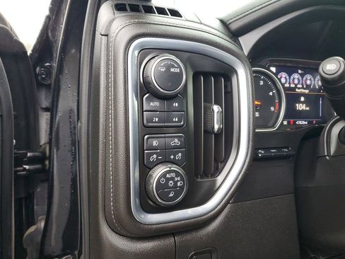 Used 2020 Chevrolet Silverado 2500 High Country w/ Technology Package image 18
