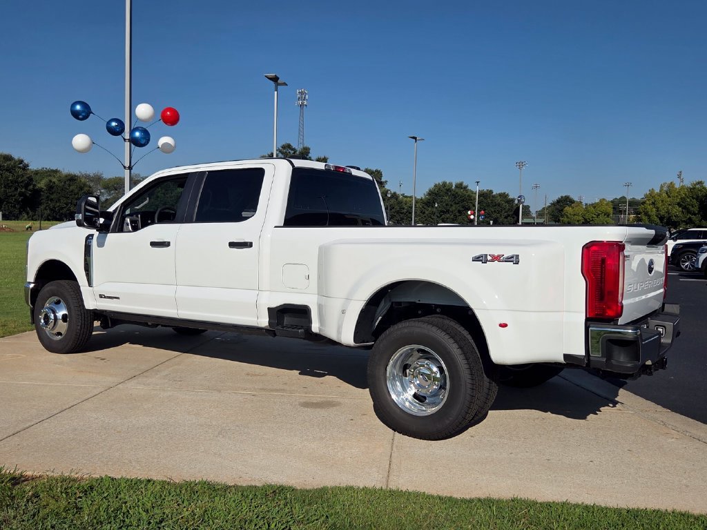 Used 2026 Ford F350 XL AWD/4WD image 3
