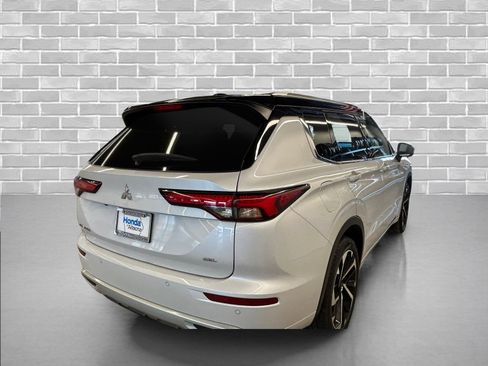 Used 2023 Mitsubishi Outlander SEL Black Edition image 5