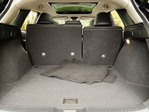 Used 2023 INFINITI QX50 Luxe image 32