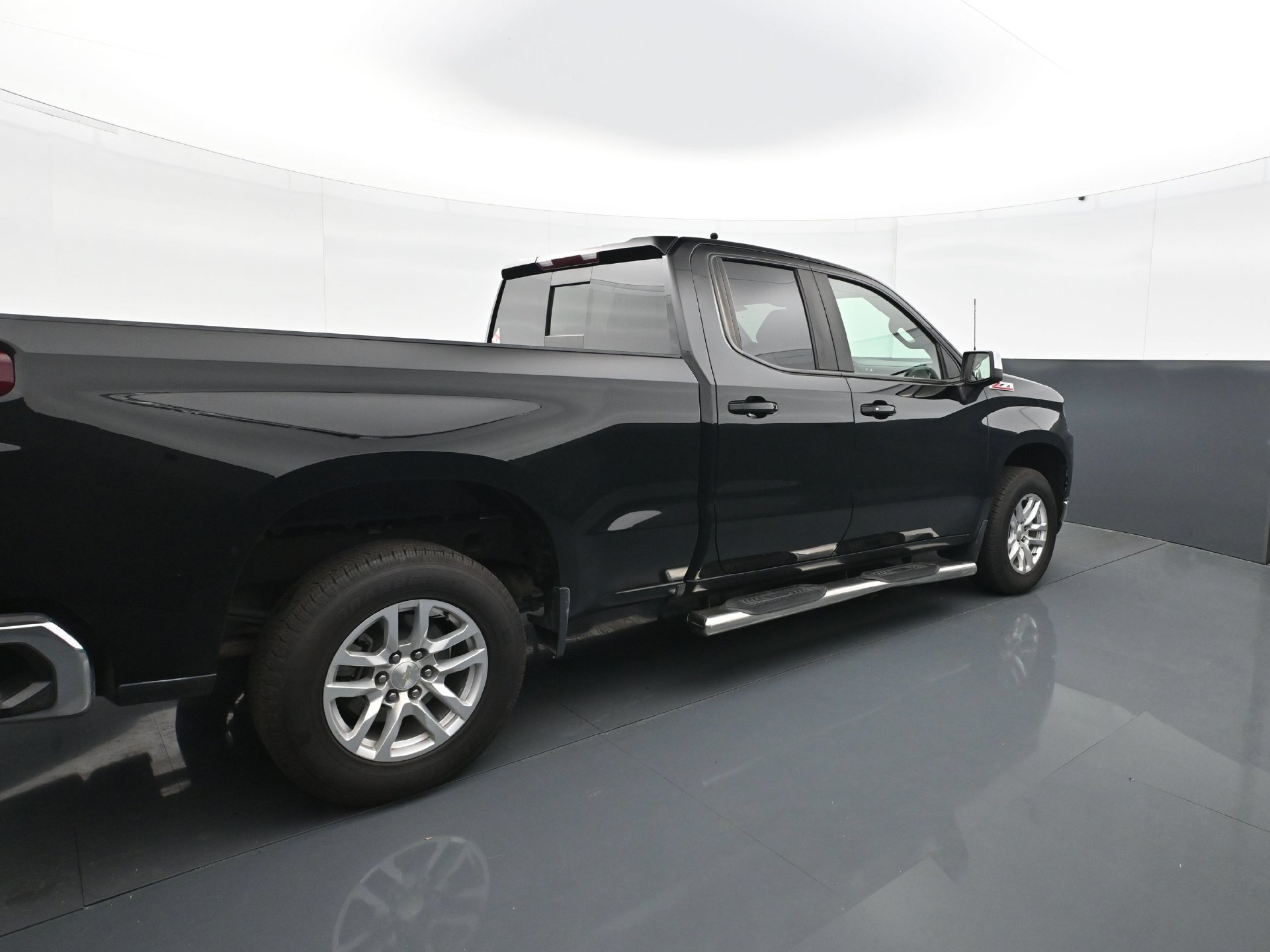 Used 2021 Chevrolet Silverado 1500 LT w/ Z71 Off-Road Package AWD/4WD image 7