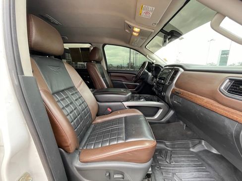 Used 2019 Nissan Titan Platinum Reserve w/ Platinum Utility Package image 28