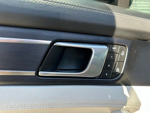 Used 2023 Porsche Panamera Platinum Edition image 20
