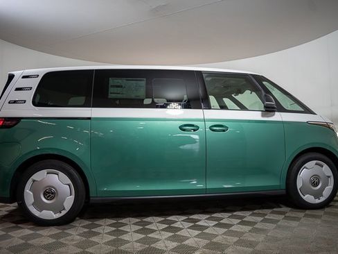 New 2025 Volkswagen ID. Buzz 1st Edition image 24