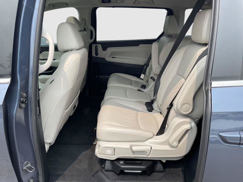 Used 2025 Honda Odyssey EX-L image 16