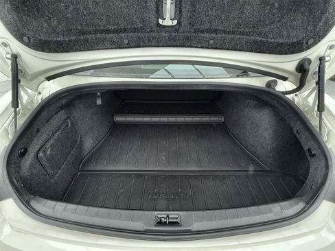 Used 2017 INFINITI Q60 w/ Cargo Package image 42