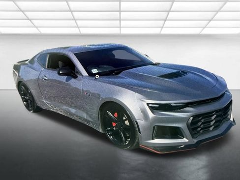 Used 2023 Chevrolet Camaro LT w/ Technology Package RWD image 1