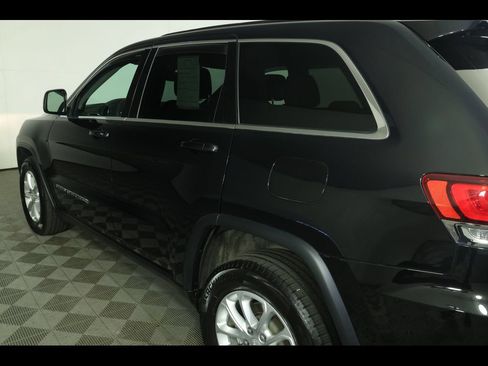 Used 2022 Jeep Grand Cherokee Laredo E w/ Security & Convenience Group AWD/4WD image 17