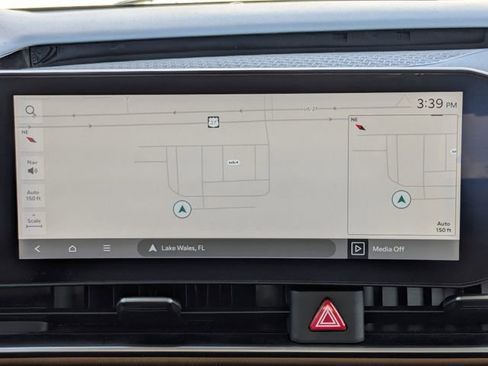 Certified 2025 Kia Carnival SX Prestige FWD image 35
