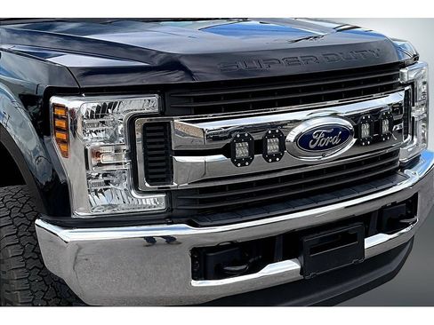 Used 2019 Ford F250 XL w/ STX Appearance Package AWD/4WD image 34