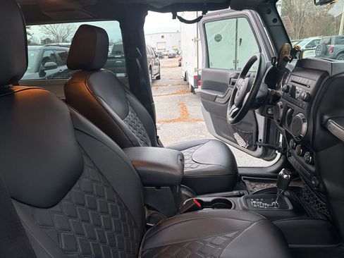 Used 2015 Jeep Wrangler Sport w/ Quick Order Package 24S image 21