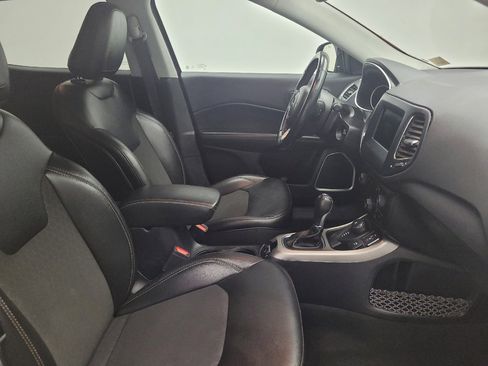 Used 2021 Jeep Compass Latitude w/ Convenience Group image 21