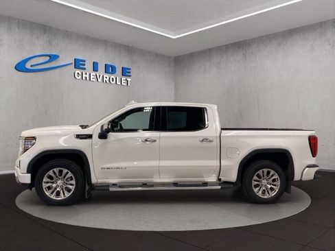 Used 2024 GMC Sierra 1500 Denali w/ Technology Package AWD/4WD image 12