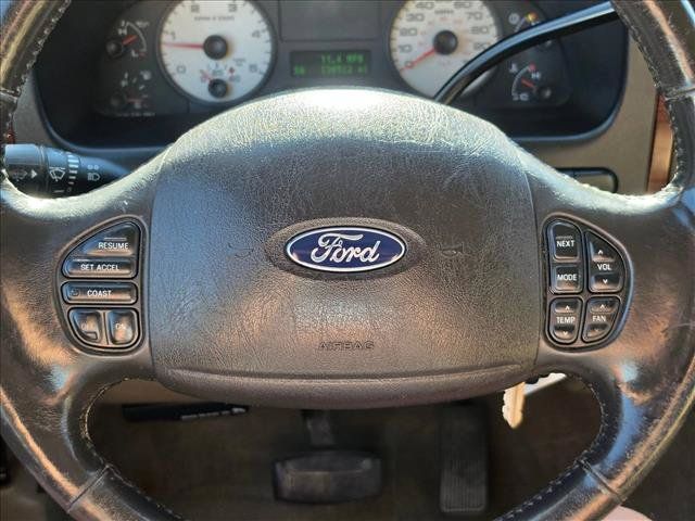 Used 2005 Ford F350 Lariat AWD/4WD image 25