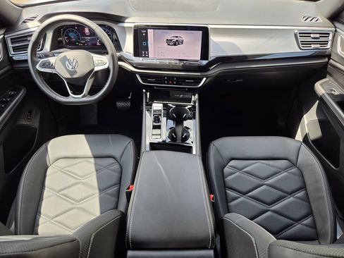 Used 2026 Volkswagen Atlas Cross Sport SE FWD image 12