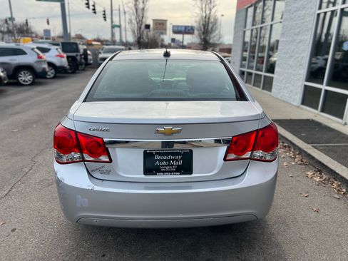Used 2015 Chevrolet Cruze LS image 5