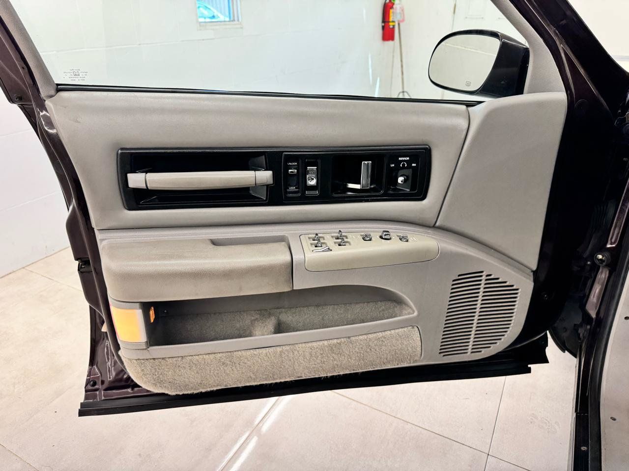 Used 1996 Chevrolet Impala SS RWD image 11