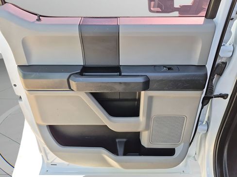 Used 2019 Ford F250 XL w/ Power Equipment Group image 17