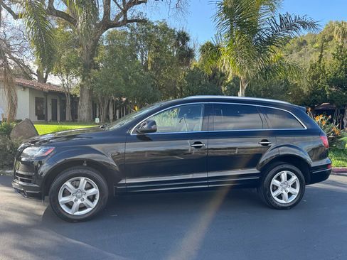 Used 2015 Audi Q7 3.0T Premium w/ Technology Package image 2
