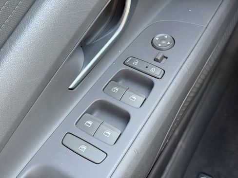 Used 2021 Hyundai Elantra SEL image 21