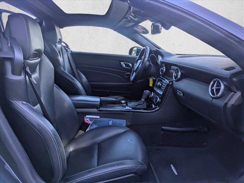 Used 2014 Mercedes-Benz SLK 250 image 16