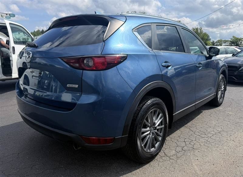 Used 2017 MAZDA CX-5 Touring w/ Preferred Equipment Package AWD/4WD image 5