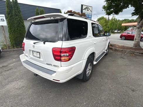 Used 2001 Toyota Sequoia Limited AWD/4WD image 4