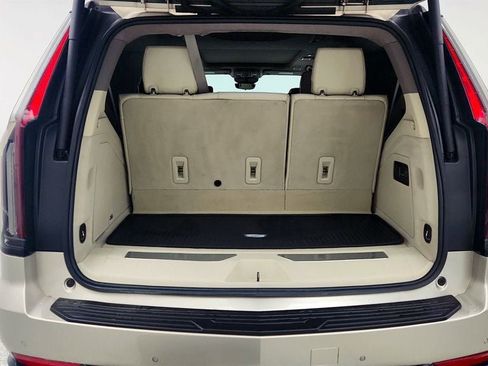 Used 2021 Cadillac Escalade Sport Platinum image 25