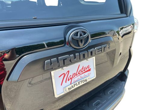 Used 2023 Toyota 4Runner TRD Off-Road Premium w/ Off Road Premium Plus Package AWD/4WD image 33
