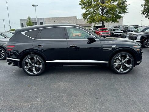 Certified 2026 Genesis GV80 2.5T Prestige AWD/4WD image 2