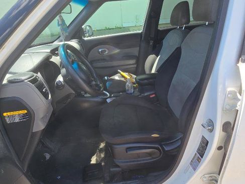 Used 2017 Kia Soul w/ Convenience Package FWD image 16